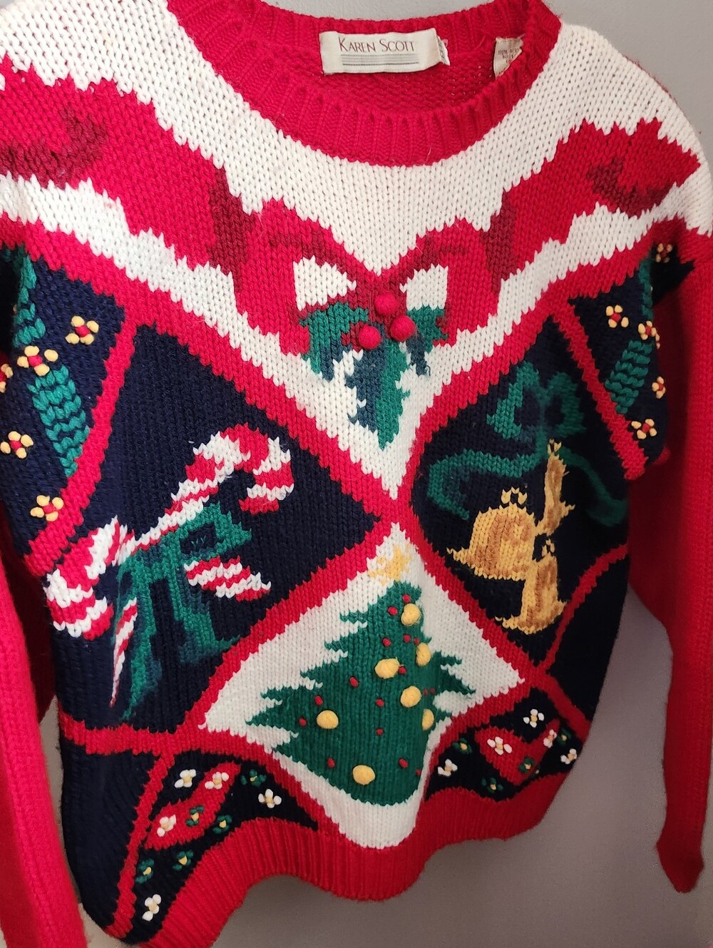 Karen Scott VINTAGE Red, White & Green Holiday Crewneck Sweater Size SMALL